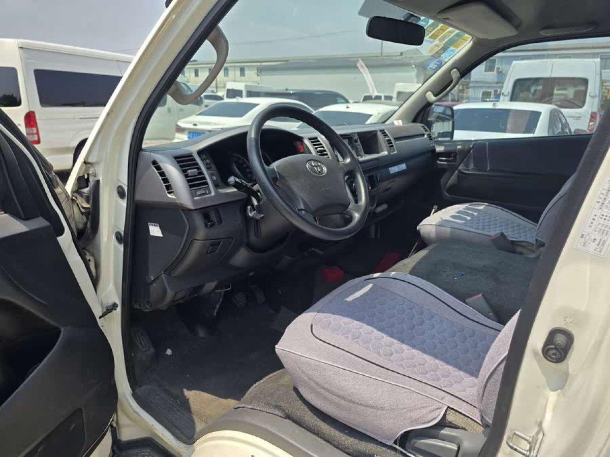 豐田 HIACE  2011款 2.7L自動豪華版13座圖片