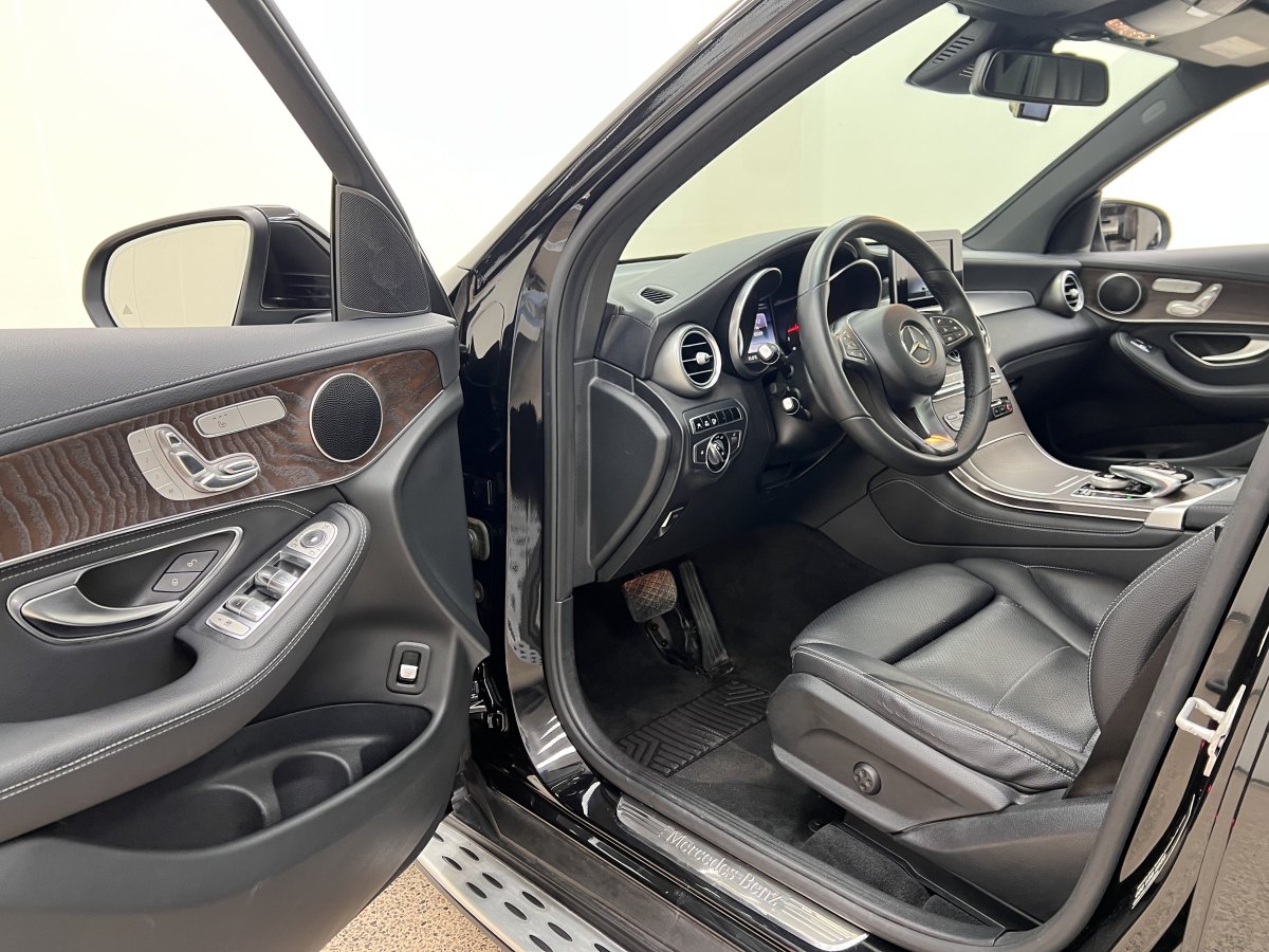 奔馳 奔馳GLC  2016款 GLC 300 4MATIC 動(dòng)感型圖片