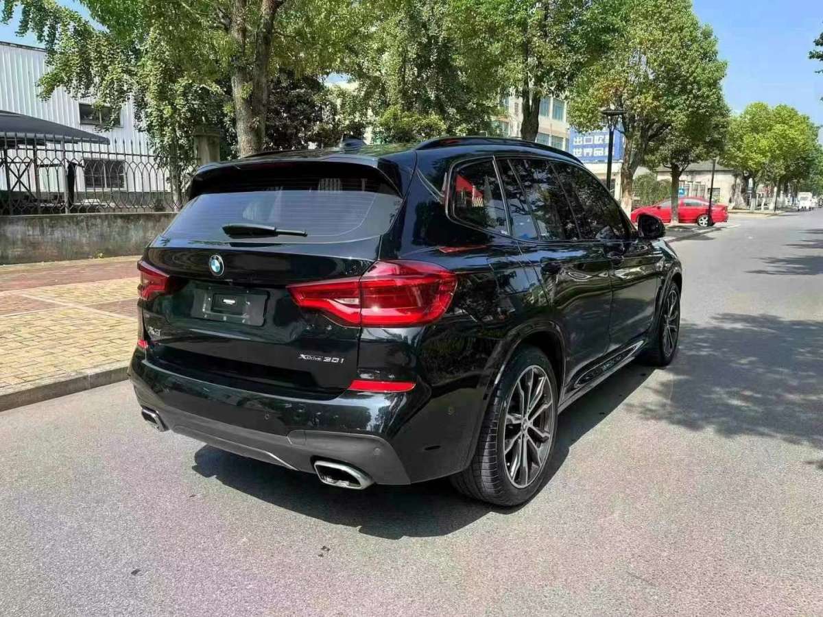 寶馬 寶馬X3  2021款 xDrive30i 領(lǐng)先型 M運(yùn)動(dòng)套裝圖片