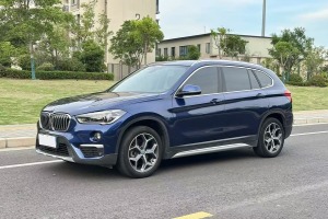 寶馬X1 寶馬 sDrive18Li 尊享型