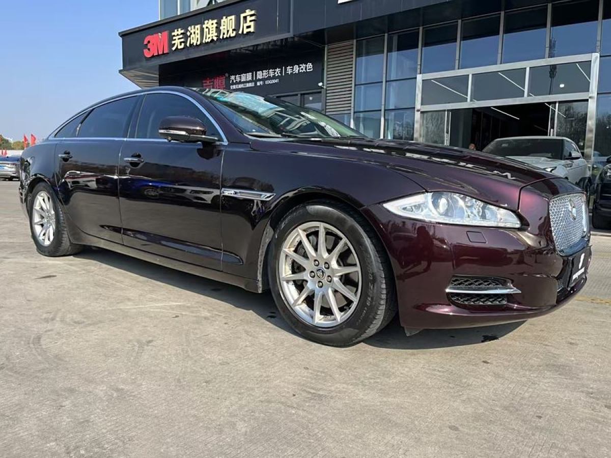 捷豹 XJ  2013款 XJL 2.0T 典雅商務(wù)版圖片