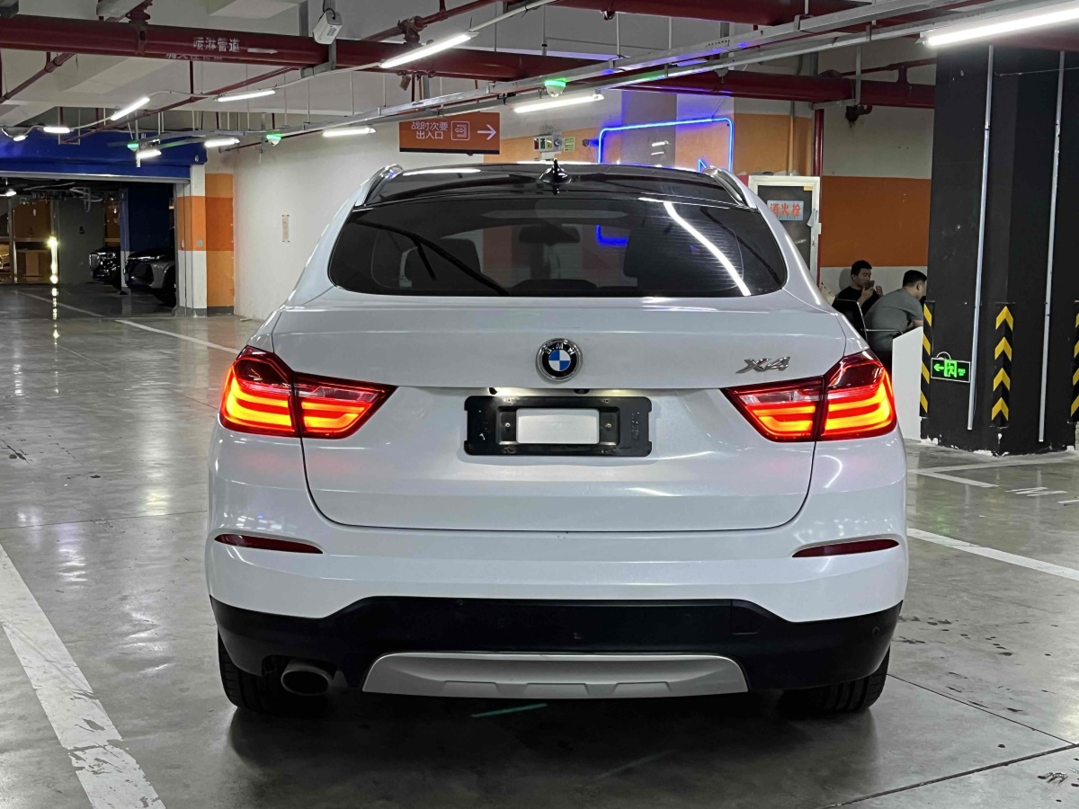 寶馬 寶馬X4  2014款 xDrive20i X設(shè)計(jì)套裝圖片