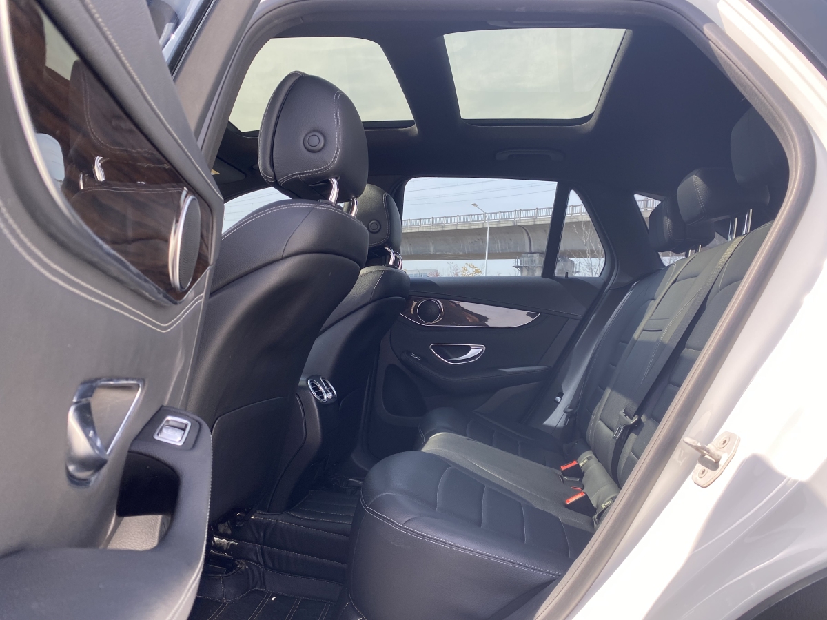 奔驰 奔驰GLC  2016款 GLC 260 4MATIC 动感型图片