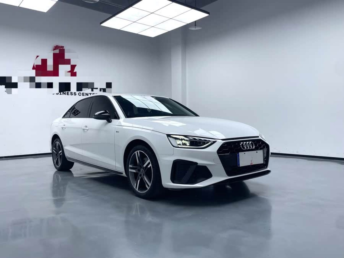 奧迪 奧迪A4L  2022款 40 TFSI 豪華動(dòng)感型圖片