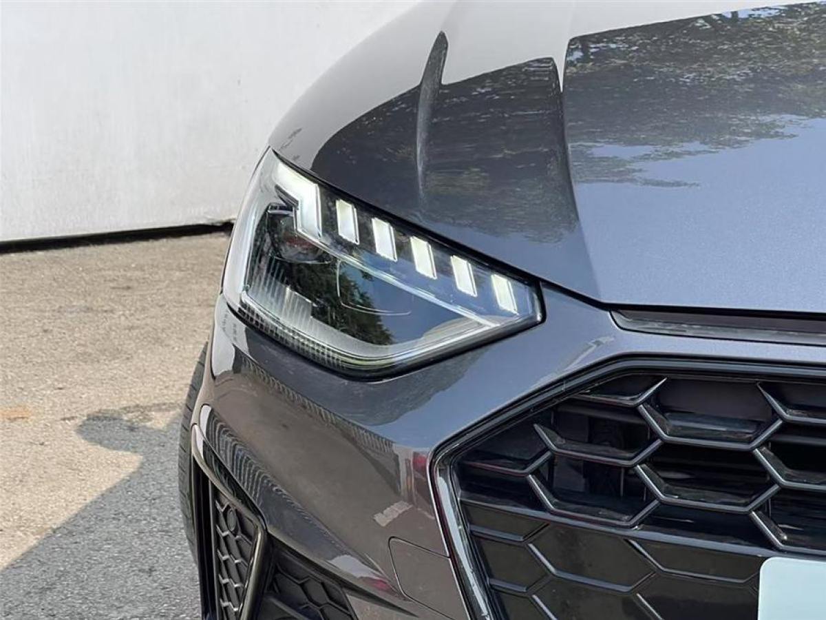 奧迪 奧迪A4L  2022款 40 TFSI 豪華動感型圖片
