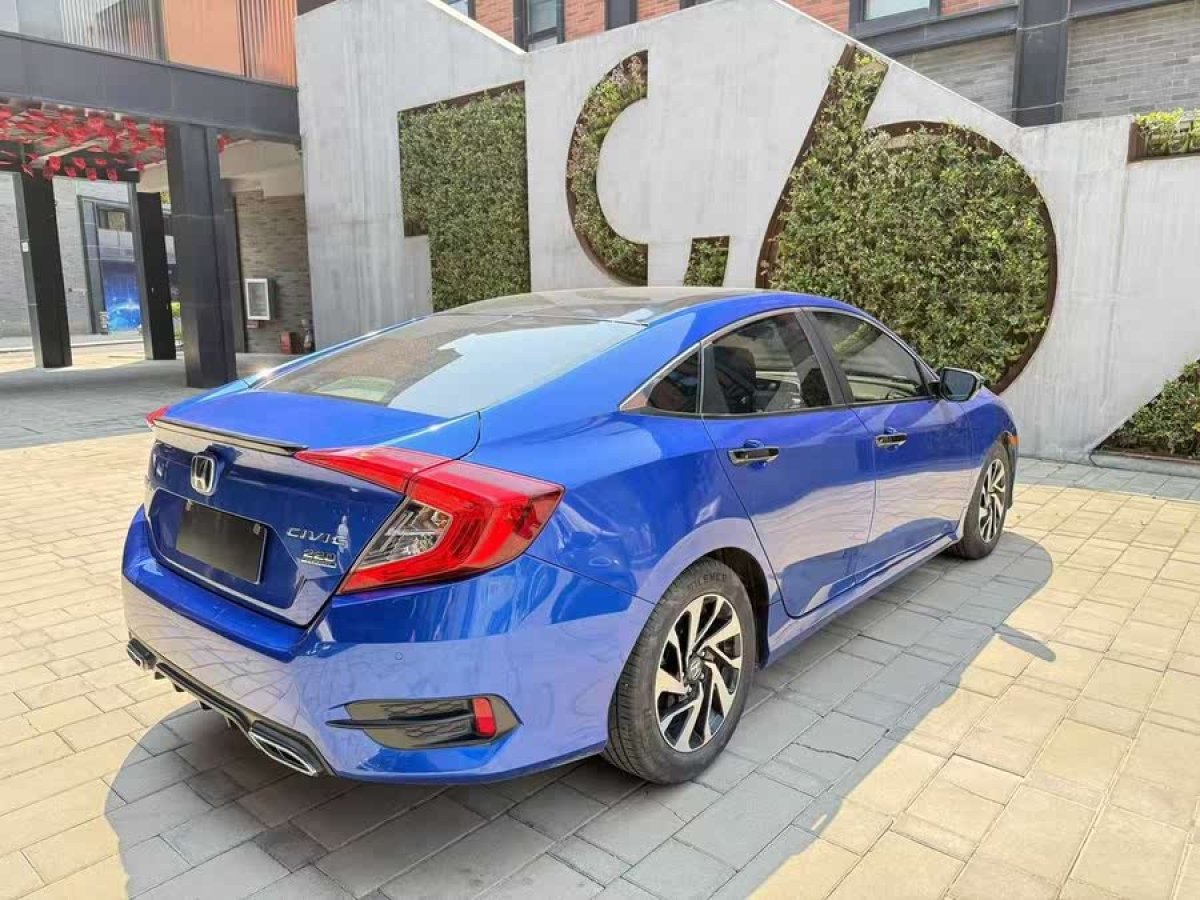 本田 思域  2016款 220TURBO CVT豪華版圖片