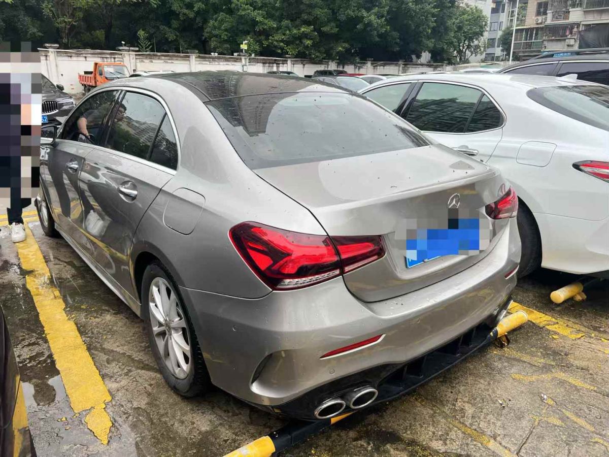 奔馳 奔馳A級  2020款 A 220 4MATIC圖片