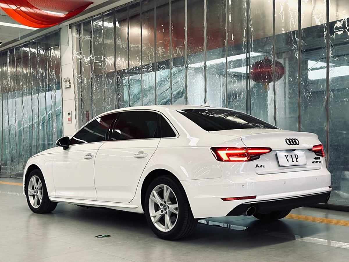 奧迪 奧迪A4L  2018款 30周年年型 40 TFSI 進(jìn)取型圖片