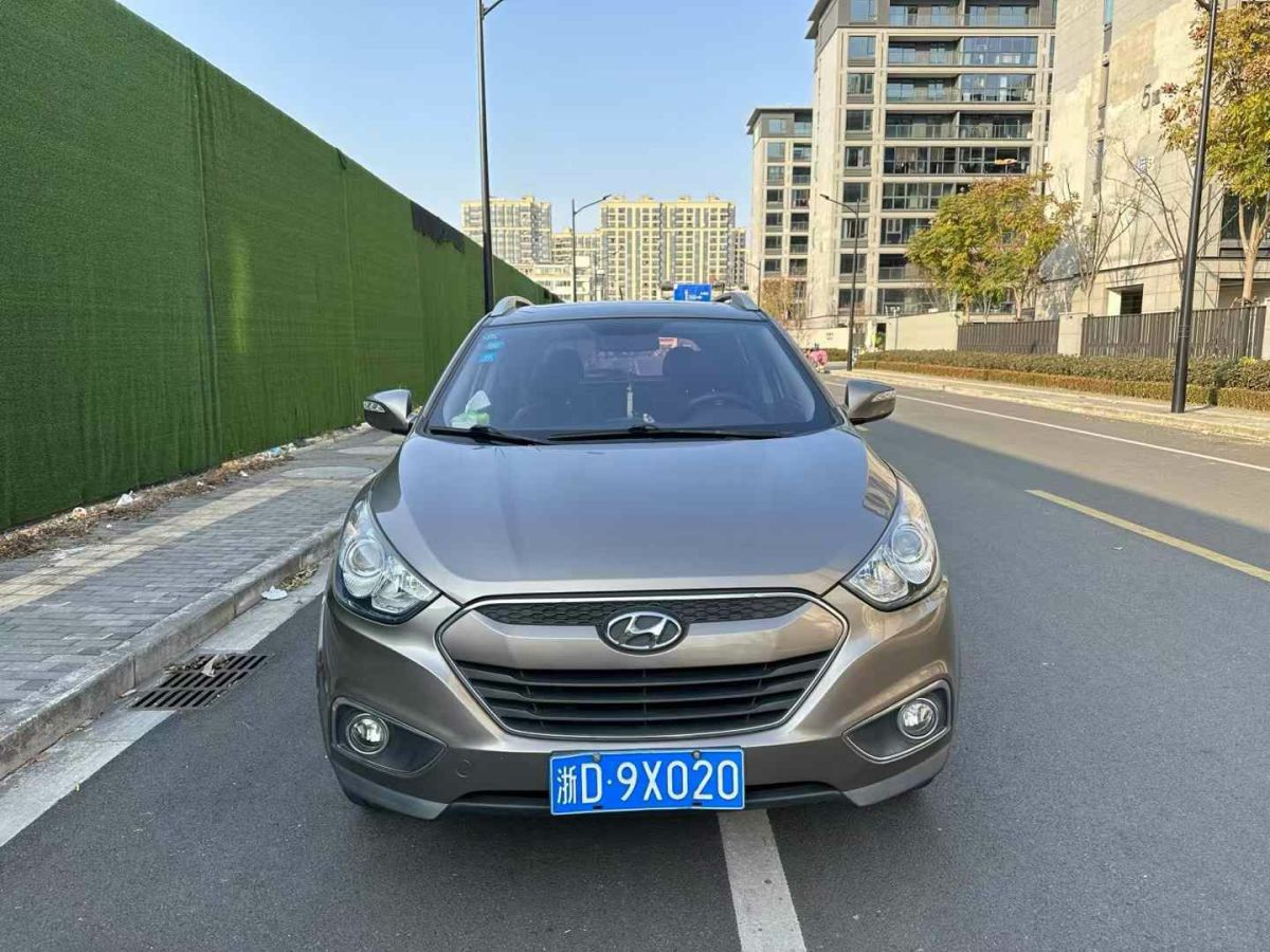 現(xiàn)代 ix35  2013款 2.0 GL 兩驅(qū)舒適型圖片