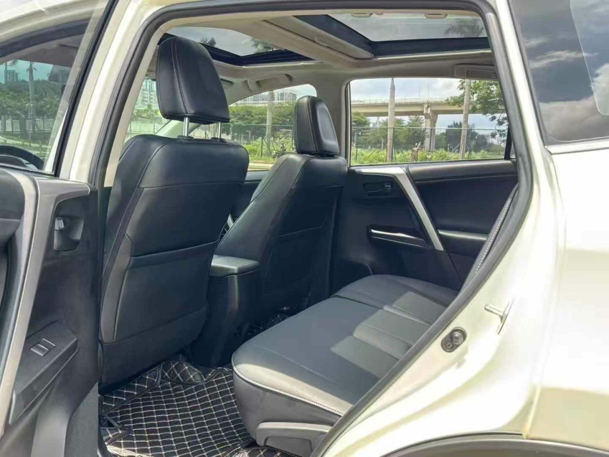 豐田 RAV4 圖片