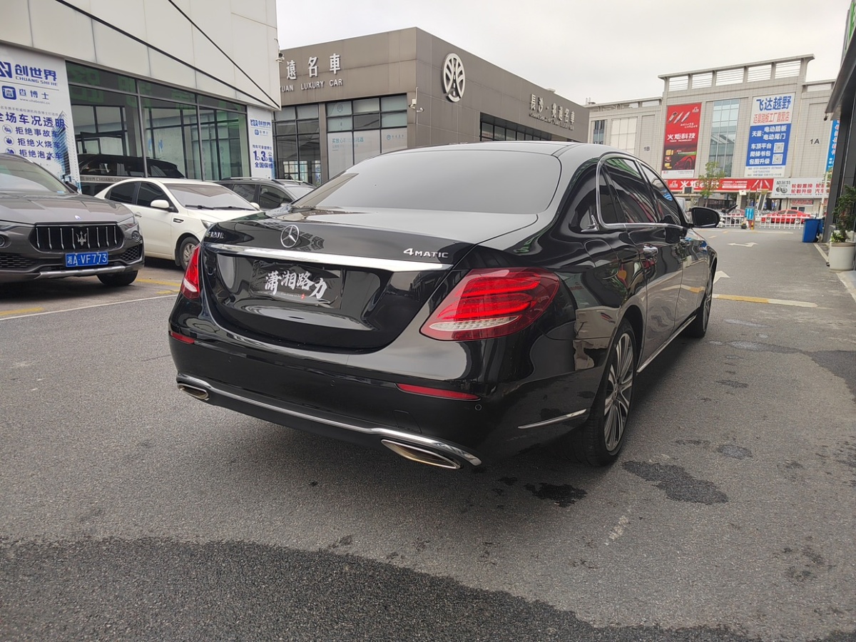 2018年7月奔馳 奔馳E級(jí)  2017款 E 320 L 4MATIC