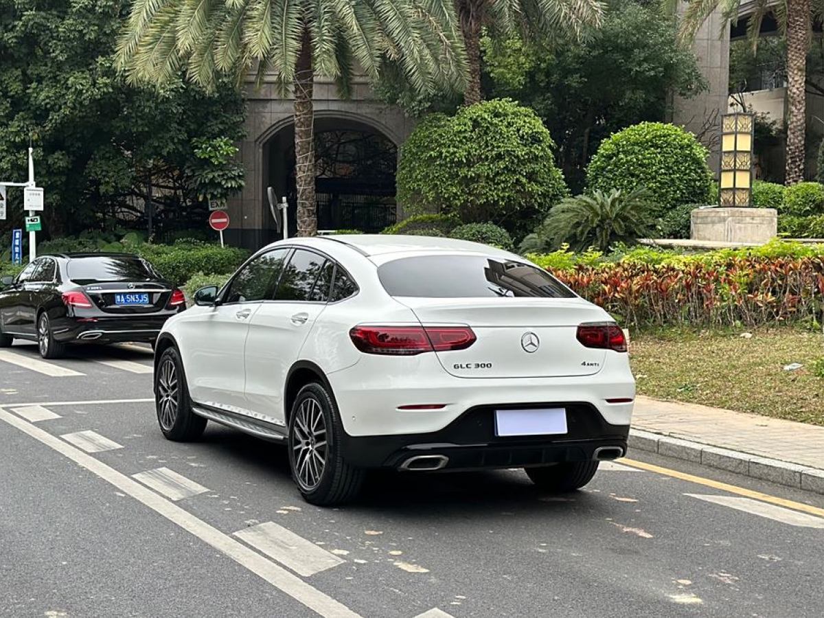 奔馳 奔馳GLC  2021款 GLC 300 4MATIC 轎跑SUV圖片