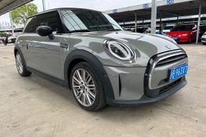 MINI MINI 改款 2.0T COOPER S 經(jīng)典派