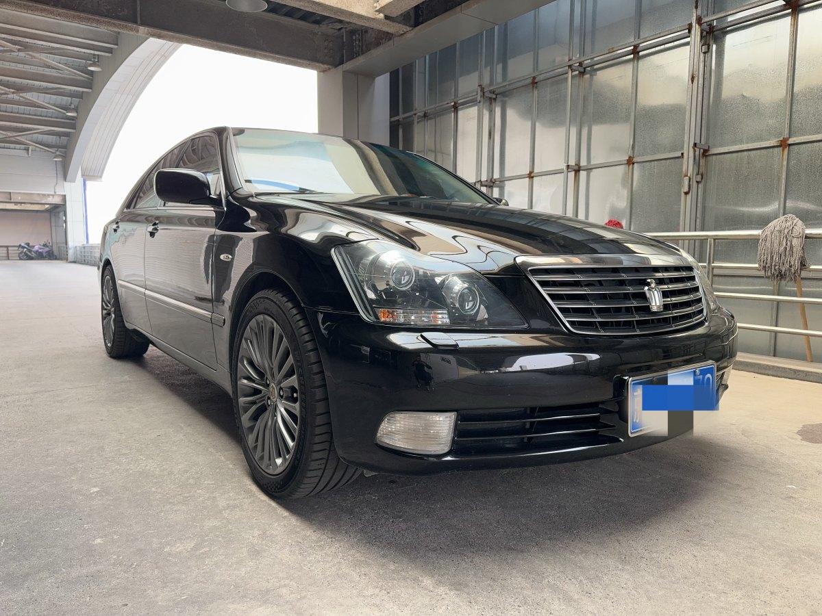 豐田 皇冠  2007款 2.5L Royal 導(dǎo)航版圖片