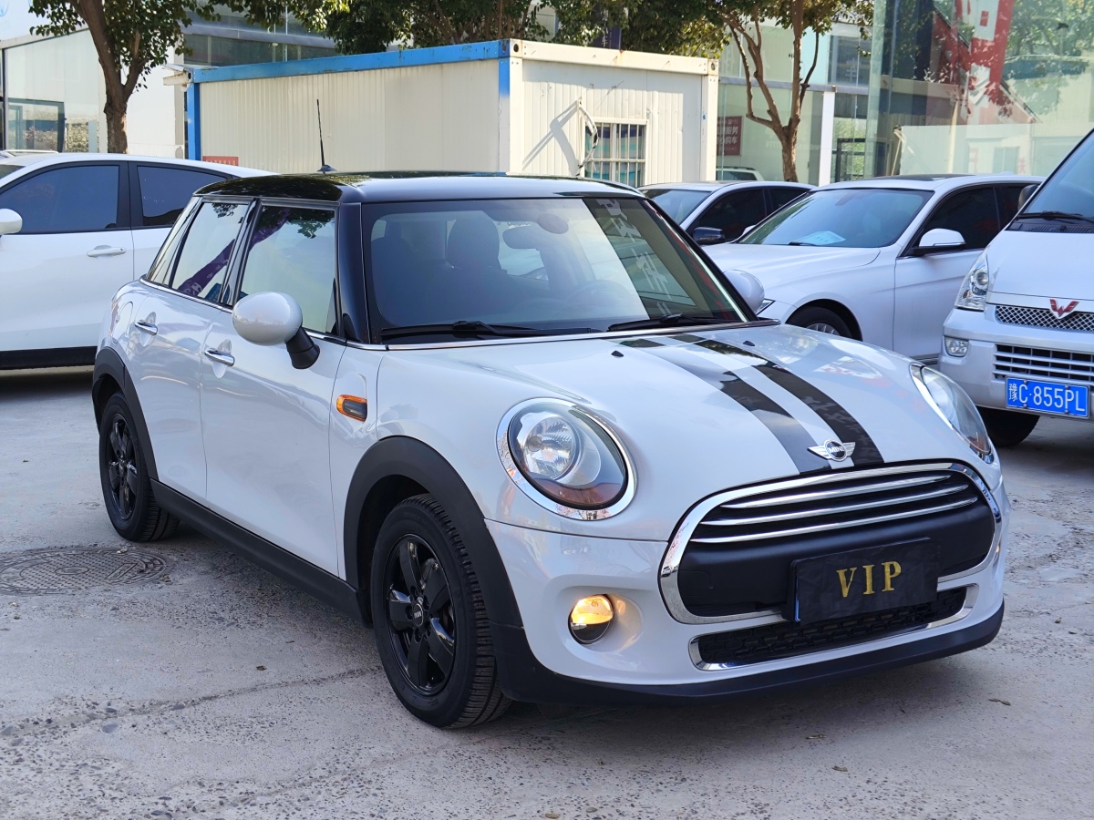 MINI MINI  2015款 1.2T ONE 五門版圖片