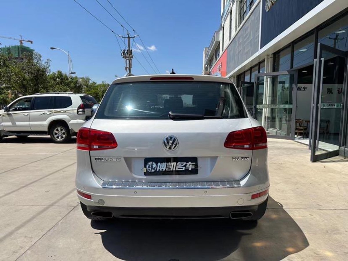 2011年7月大眾 途銳  2011款 3.0TDI 柴油標(biāo)配型