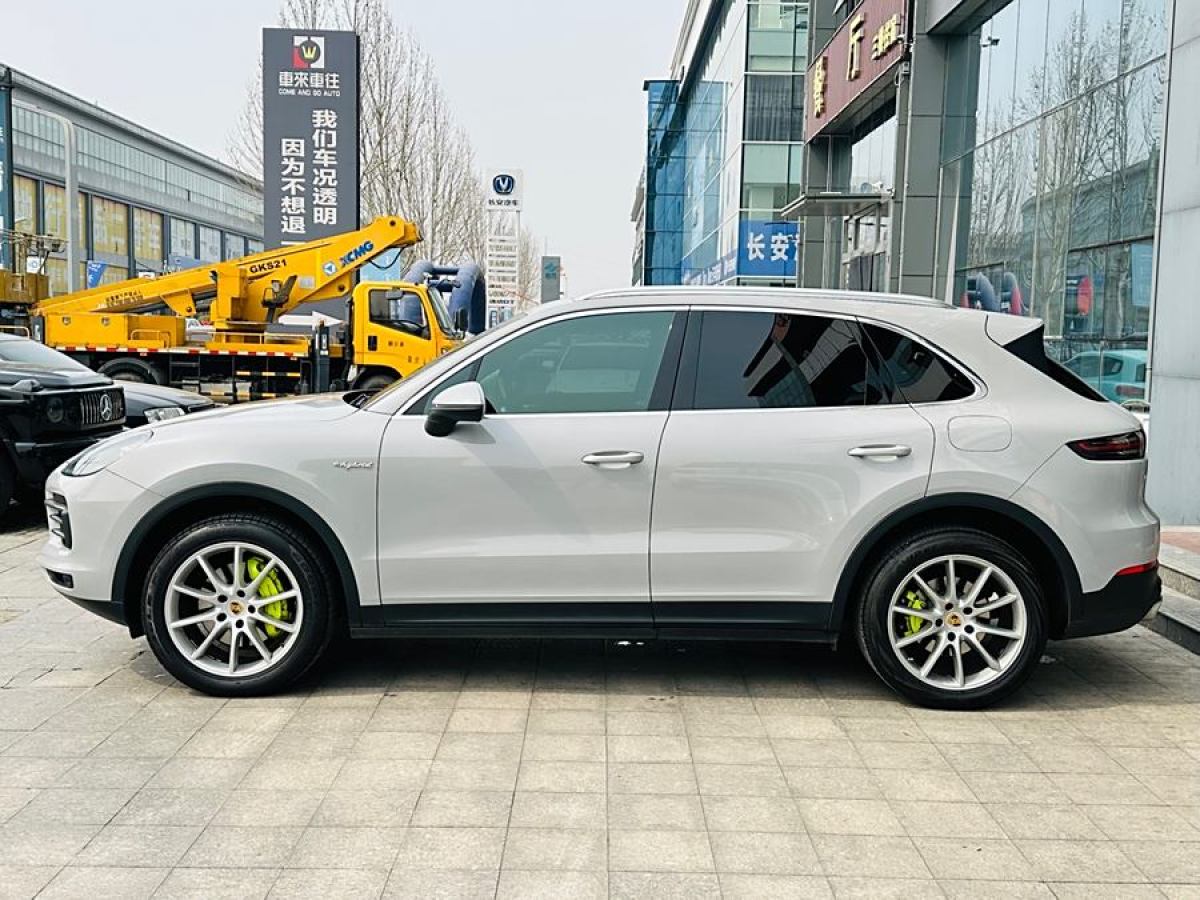 2020年7月保時(shí)捷 Cayenne新能源  2020款 Cayenne E-Hybrid 2.0T