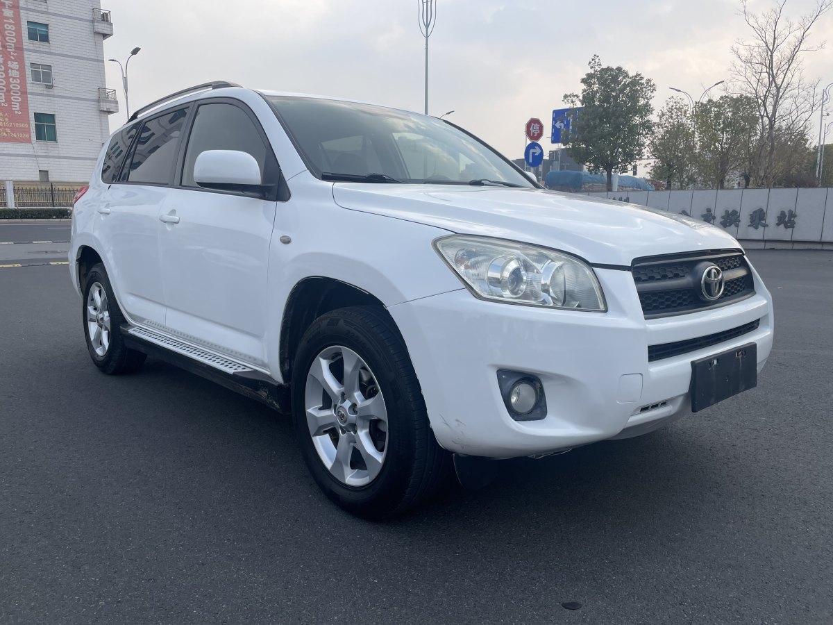 豐田 RAV4榮放  2010款 2.0L 自動豪華升級版圖片