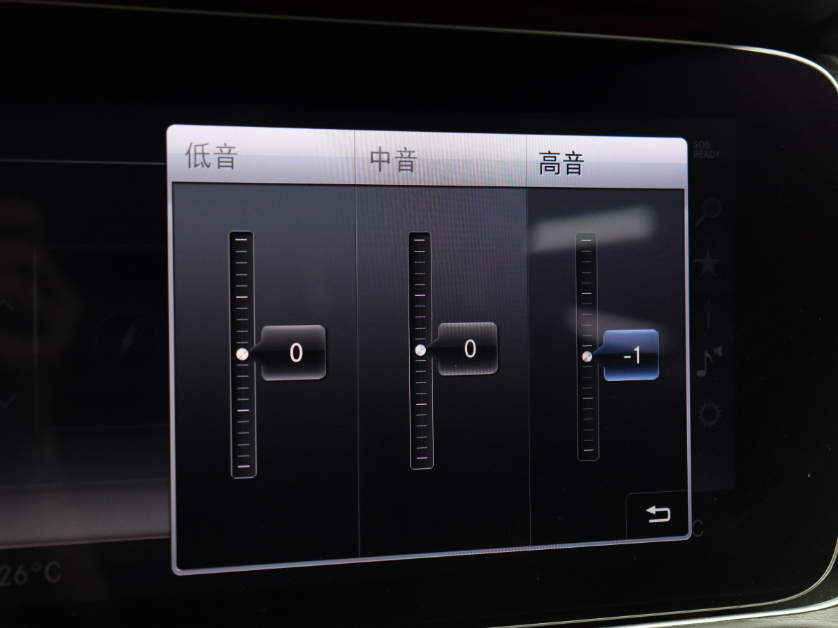 奔馳 奔馳E級(jí)  2018款 改款 E 300 L 運(yùn)動(dòng)時(shí)尚型圖片