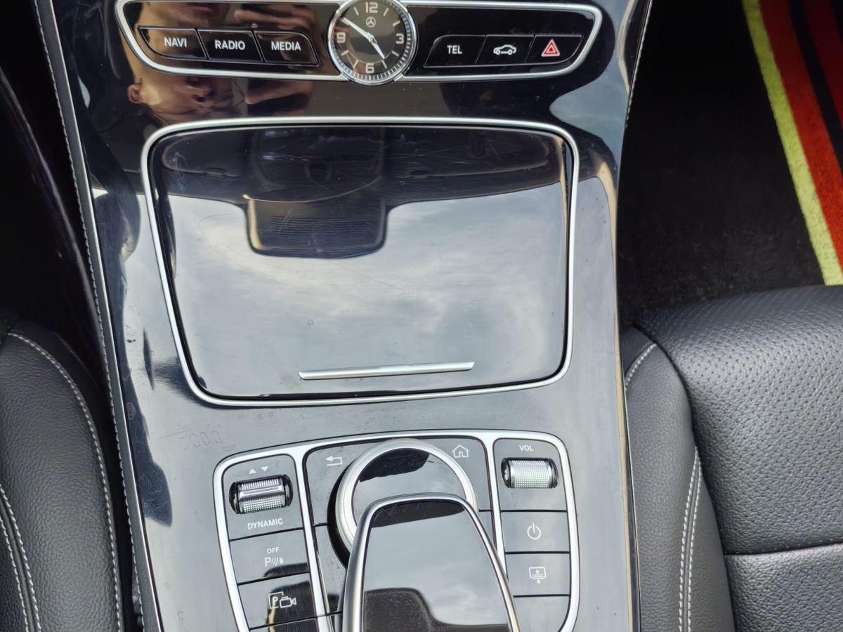 奔驰 奔驰E级  2016款 E 300 L 运动豪华型图片