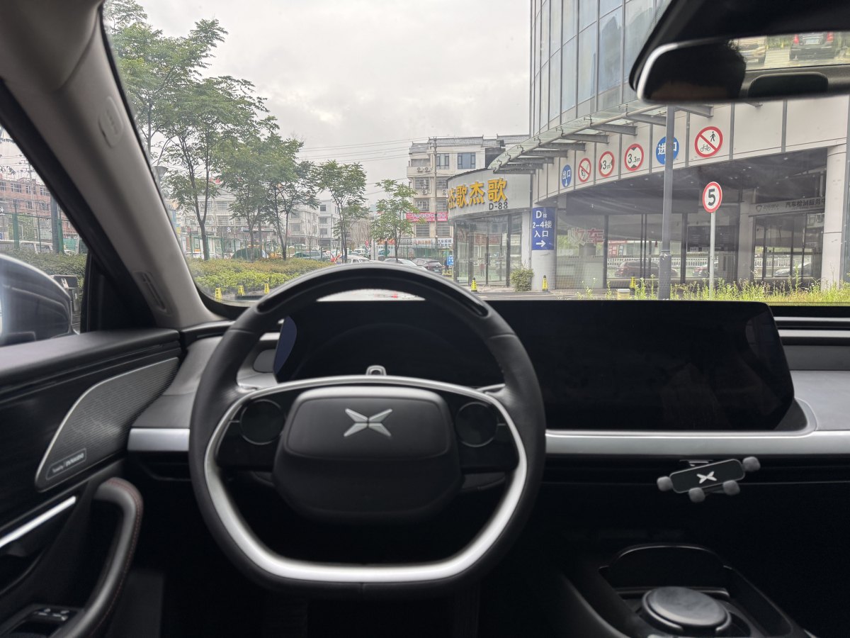 小鵬 P7  2023款 586E圖片