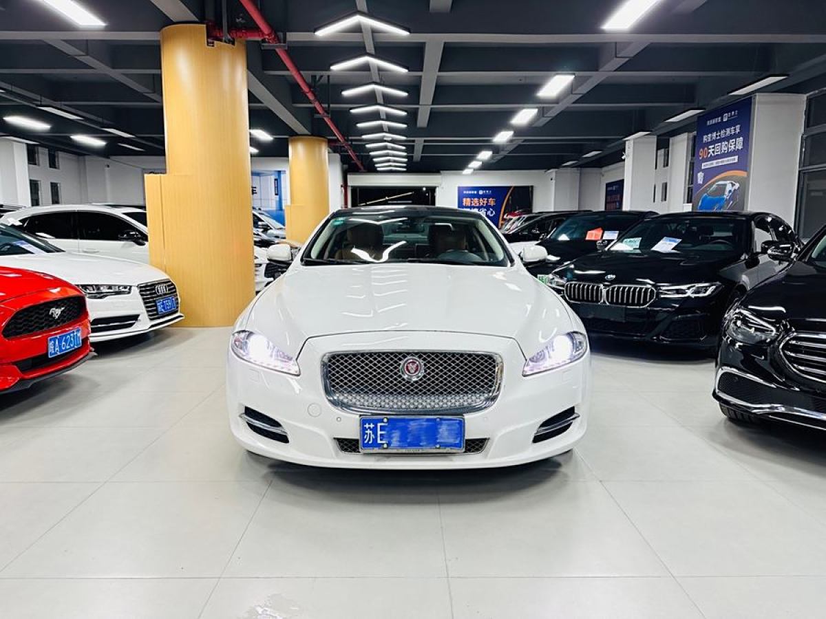 2014年7月捷豹 XJ  2014款 XJL 3.0 SC 兩驅(qū)尊享商務(wù)版