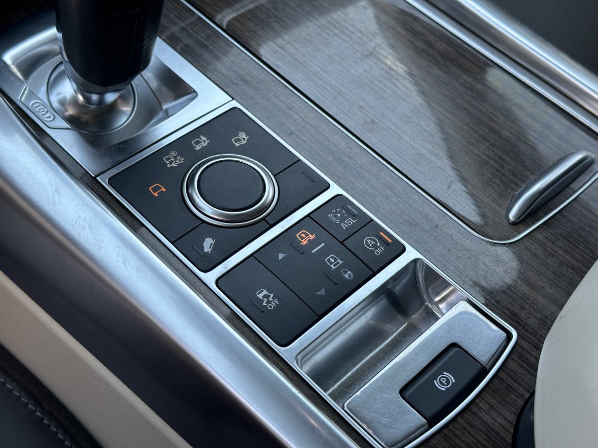 2016年7月路虎 攬勝運動版  2016款 3.0 V6 SC HSE DYNAMIC