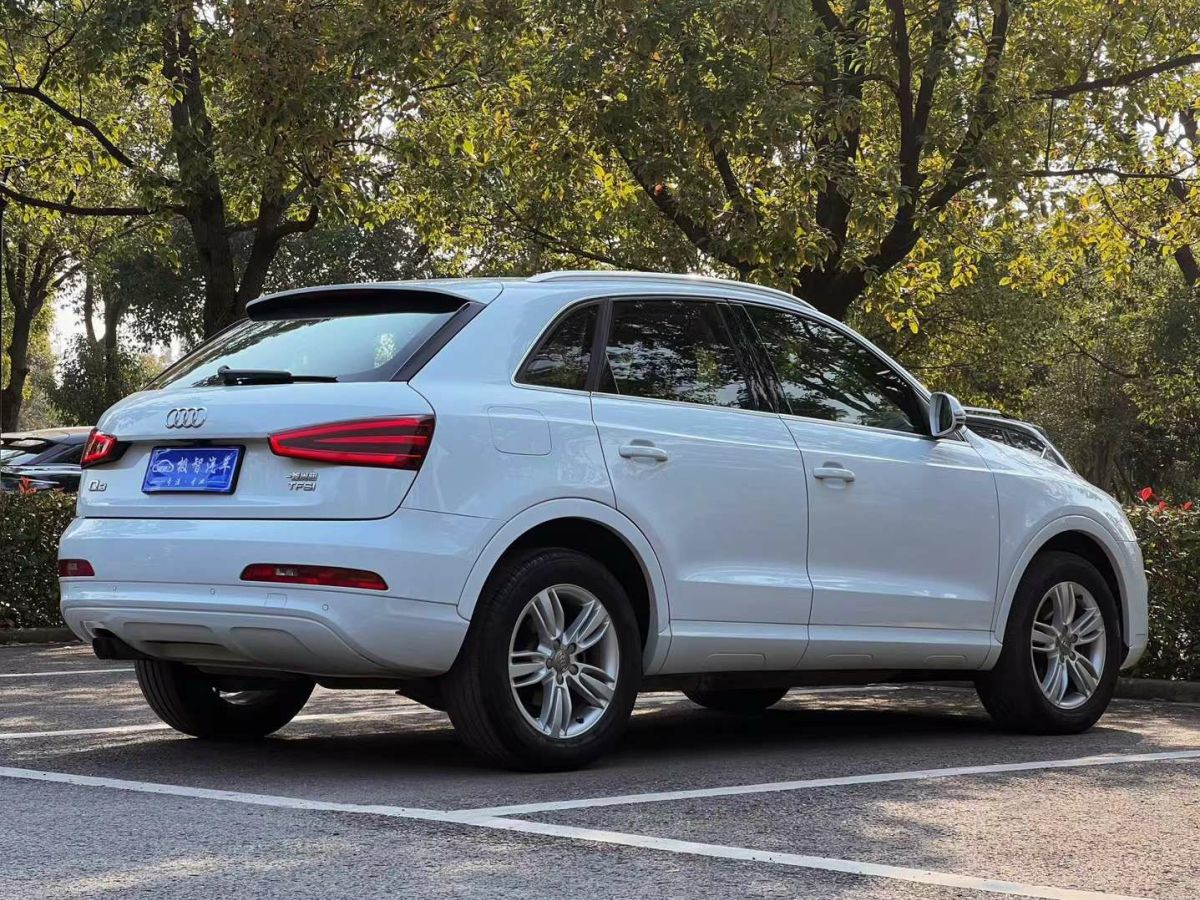 奧迪 奧迪Q3  2015款 Q3 2.0TFSI 35TFSI 進(jìn)取型圖片