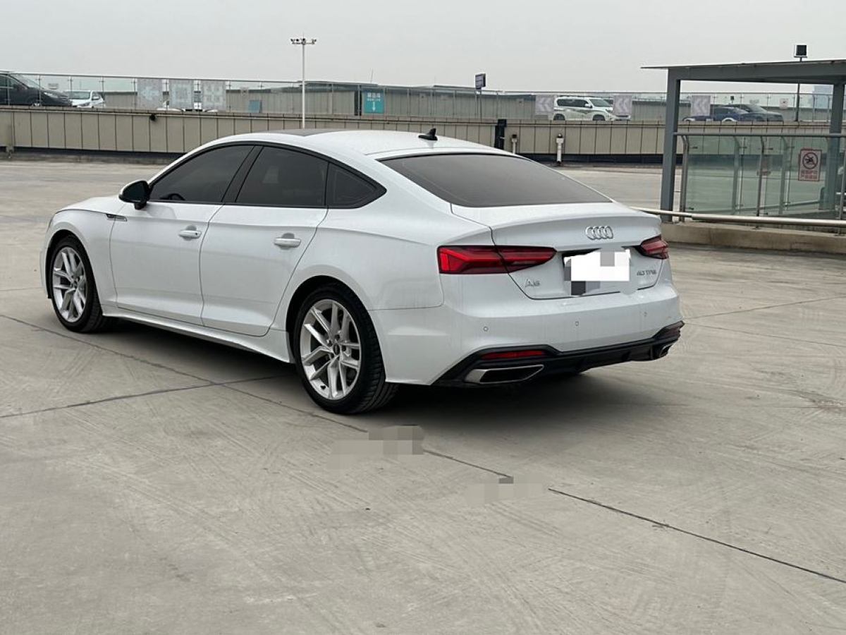 2021年4月奧迪 奧迪A5  2023款 Sportback 40 TFSI 時(shí)尚動(dòng)感型