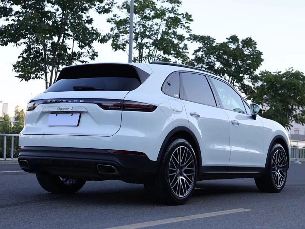 保時(shí)捷 Cayenne新能源  2020款 Cayenne E-Hybrid 2.0T圖片