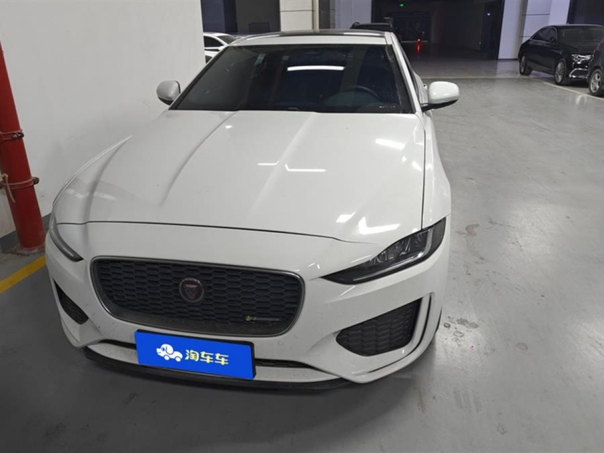 捷豹 XEL  2021款 2.0T 200PS R-DYNAMIC 青春運(yùn)動(dòng)版圖片