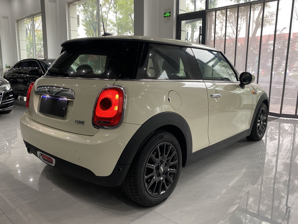 MINI MINI  2016款 1.2T ONE 先鋒派 五門版圖片