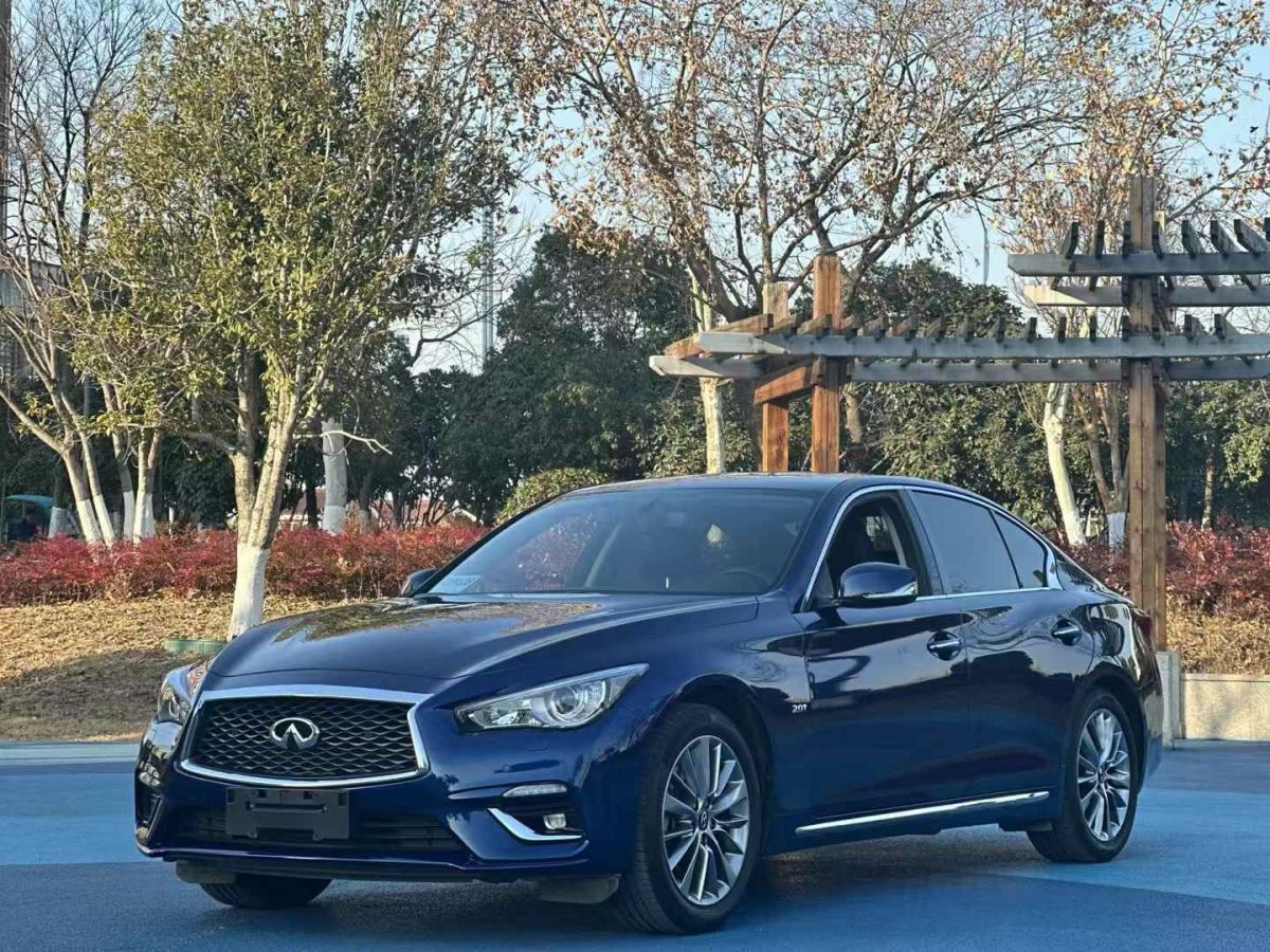 英菲尼迪 Q70  2019款 Q70L 2.0T 奢華版圖片