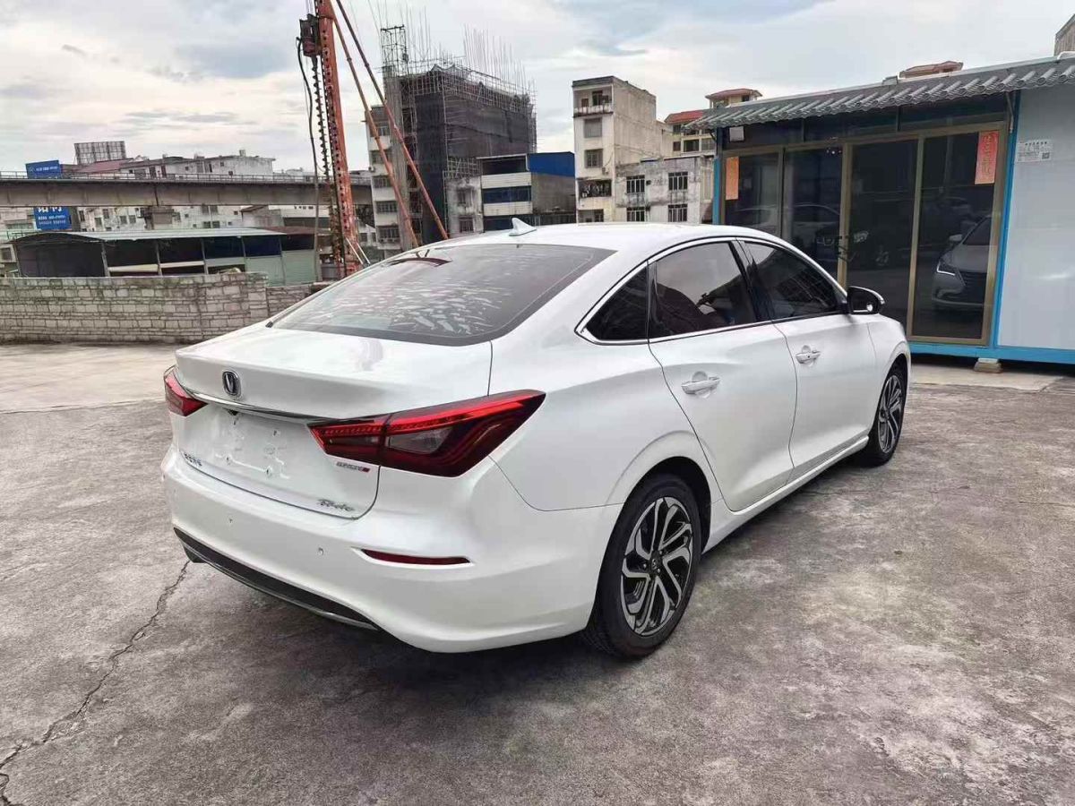 長(zhǎng)安 逸動(dòng)  2018款 1.6L GDI 自動(dòng)時(shí)尚型圖片