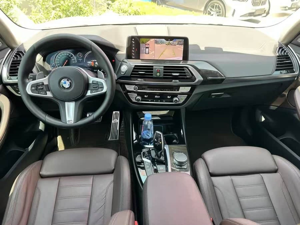 寶馬 寶馬X3  2018款 xDrive30i 領(lǐng)先型 M運(yùn)動(dòng)套裝 國(guó)V圖片