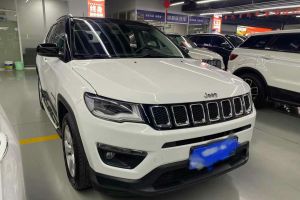 指南者 Jeep 220T 自動精英版