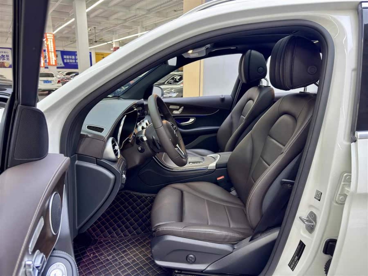 奔馳 奔馳GLC  2025款 改款 GLC 260 L 4MATIC 豪華型圖片