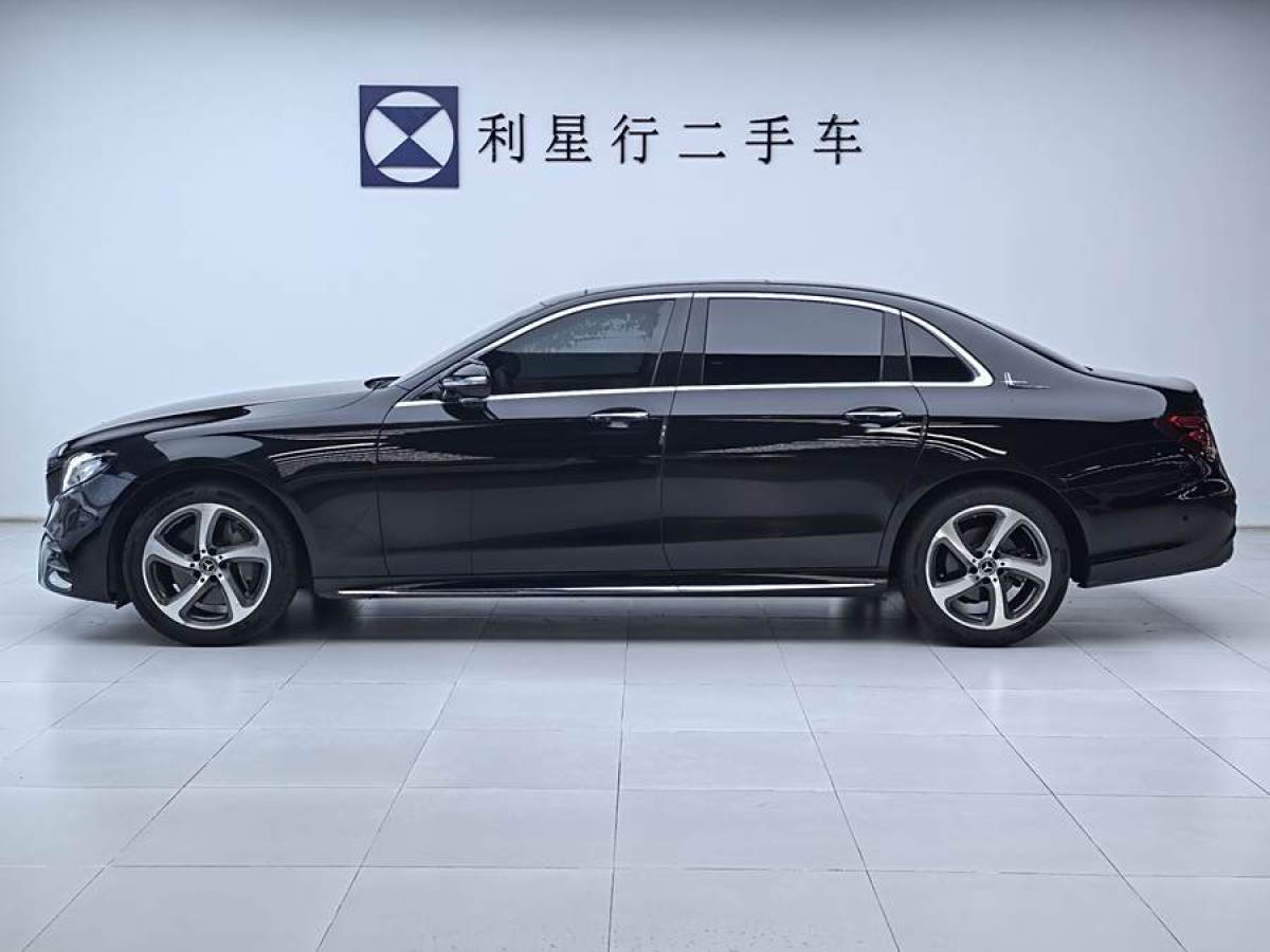 奔馳 奔馳E級(jí)  2019款 改款 E 300 L 運(yùn)動(dòng)豪華型圖片