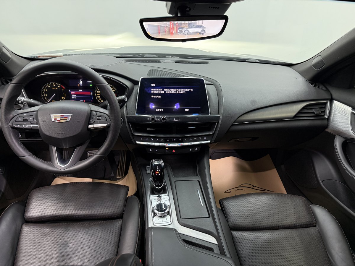 凱迪拉克 CT5  2021款 28T 領(lǐng)先運(yùn)動(dòng)型圖片