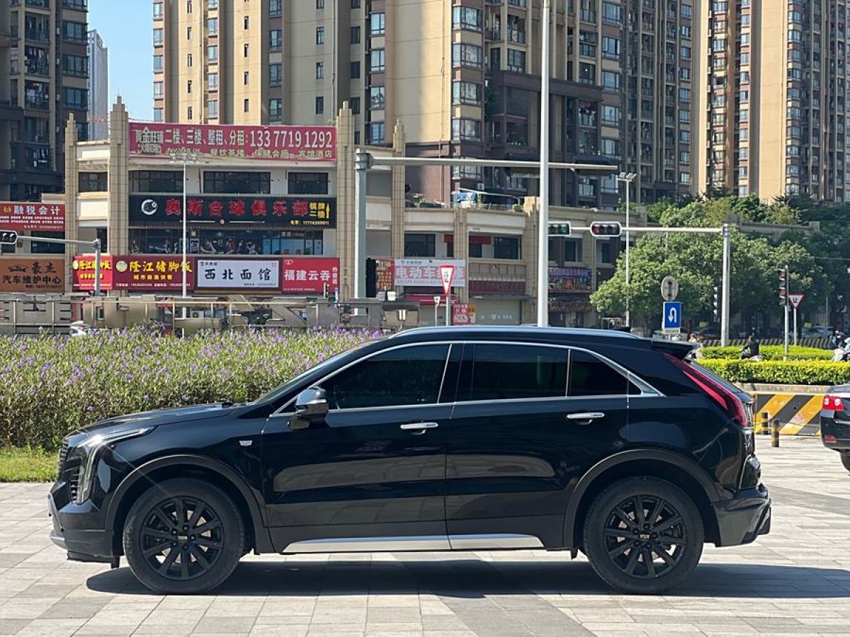 凱迪拉克 XT4  2021款 28T 四驅(qū)領(lǐng)先型圖片