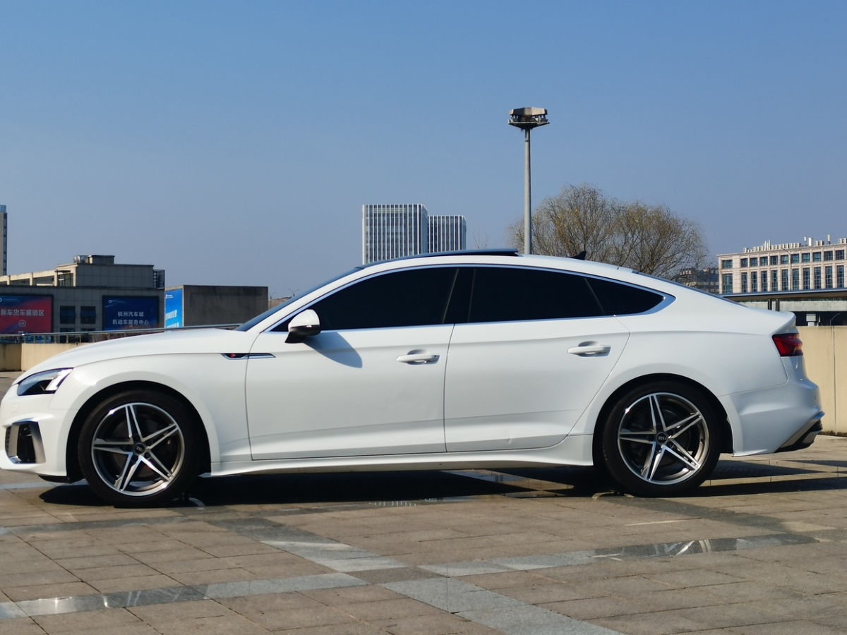 奧迪 奧迪A5  2024款 Sportback 40 TFSI 時(shí)尚動(dòng)感型圖片