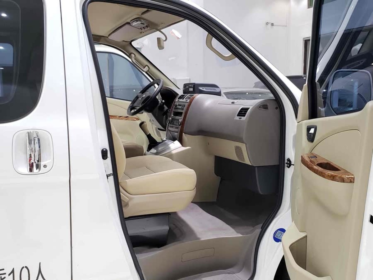 福田乘用車 風(fēng)景G5  2021款 2.0L汽油商運版10座多用途乘用車1TZS圖片