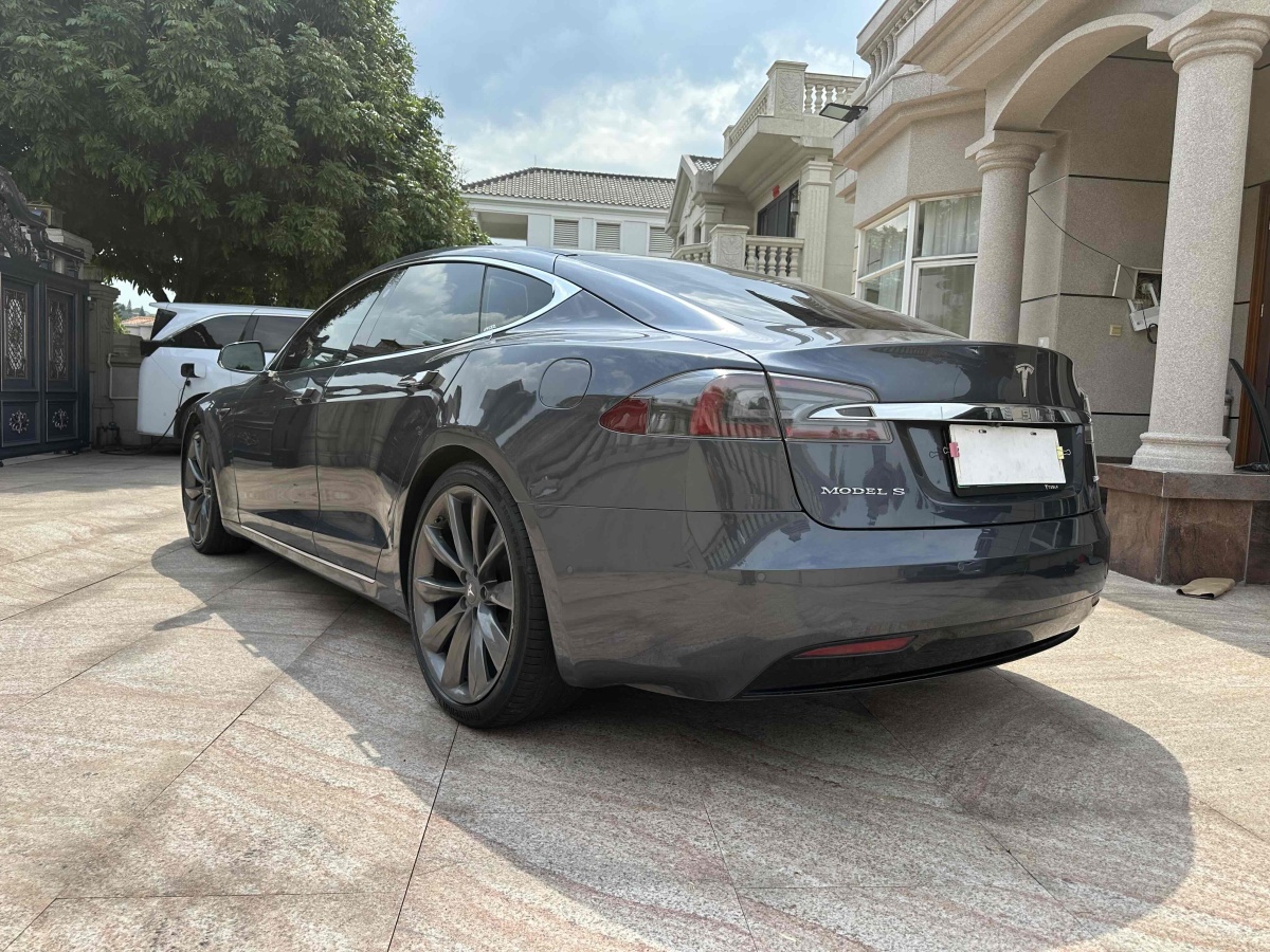 特斯拉 Model S  2017款 Model S 100D 長(zhǎng)續(xù)航版圖片