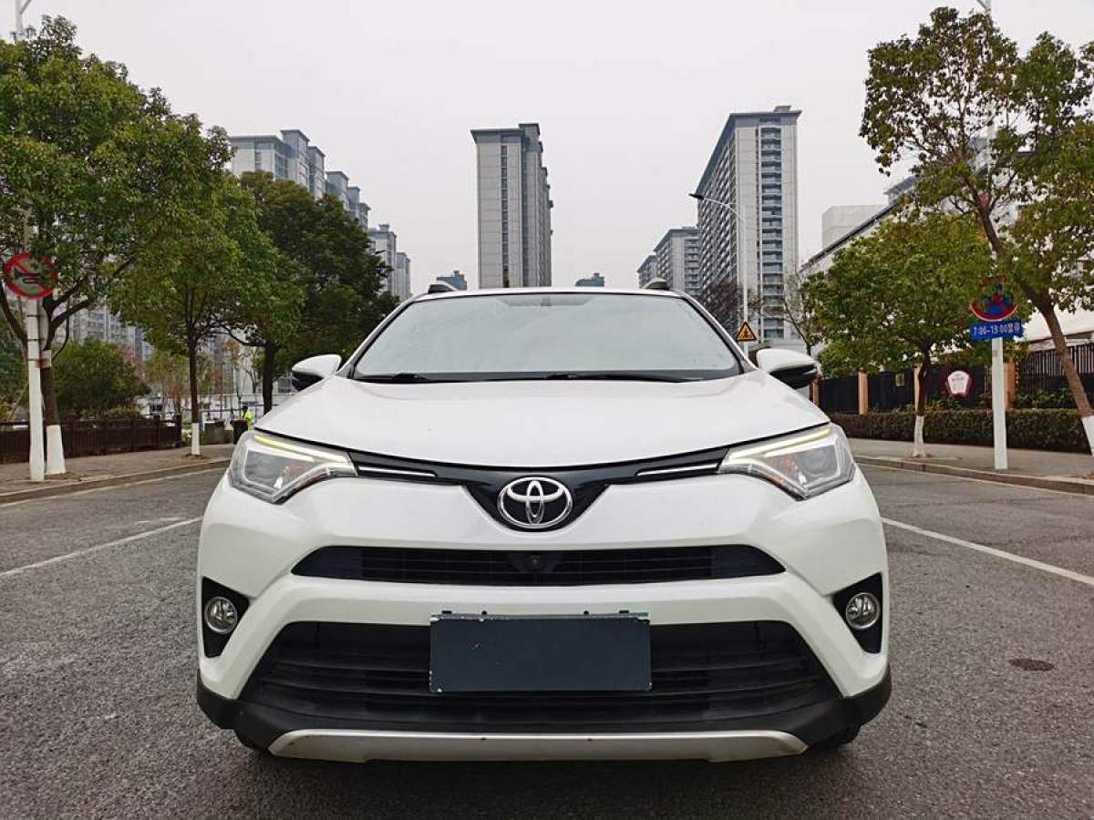 豐田 RAV4榮放  2016款 2.0L CVT兩驅(qū)智尚版圖片