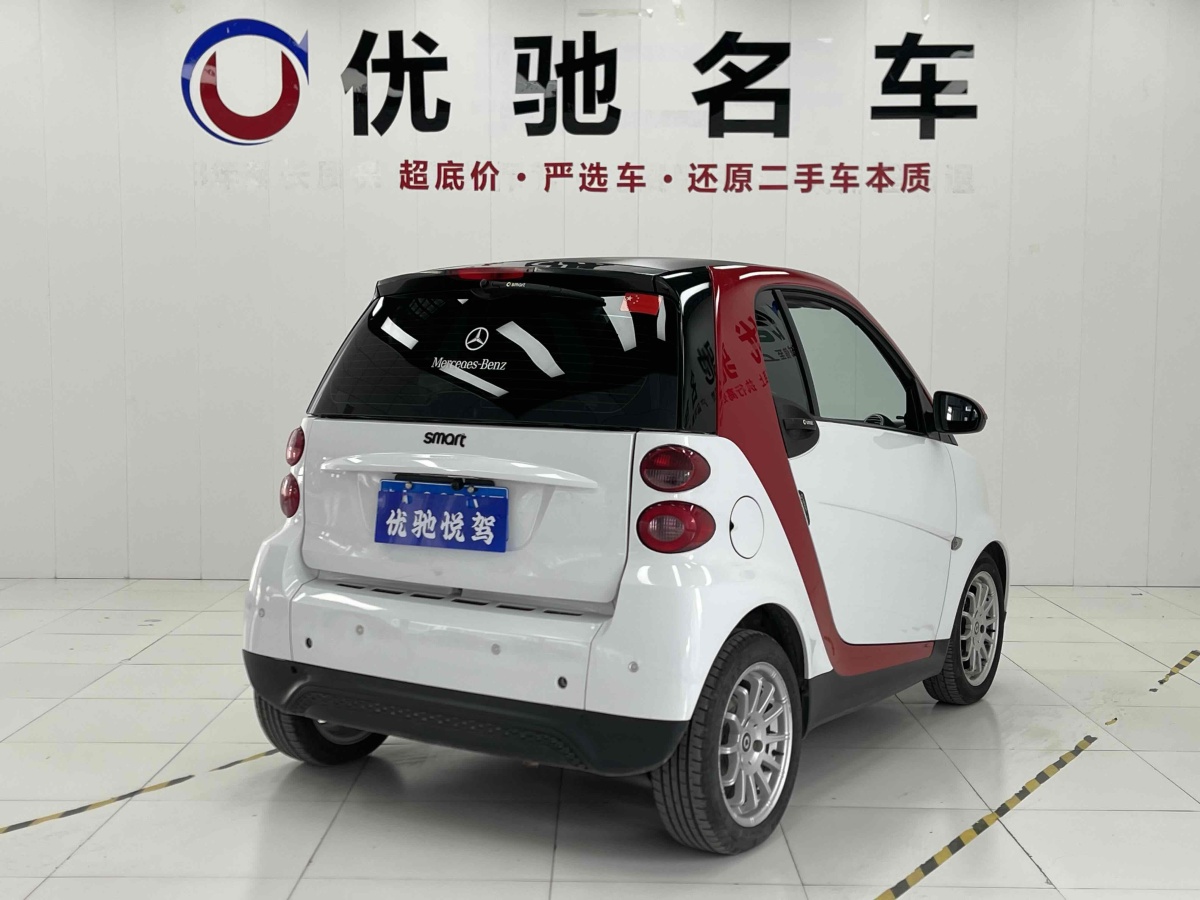 smart fortwo  2012款 1.0 MHD 硬頂標(biāo)準(zhǔn)版圖片