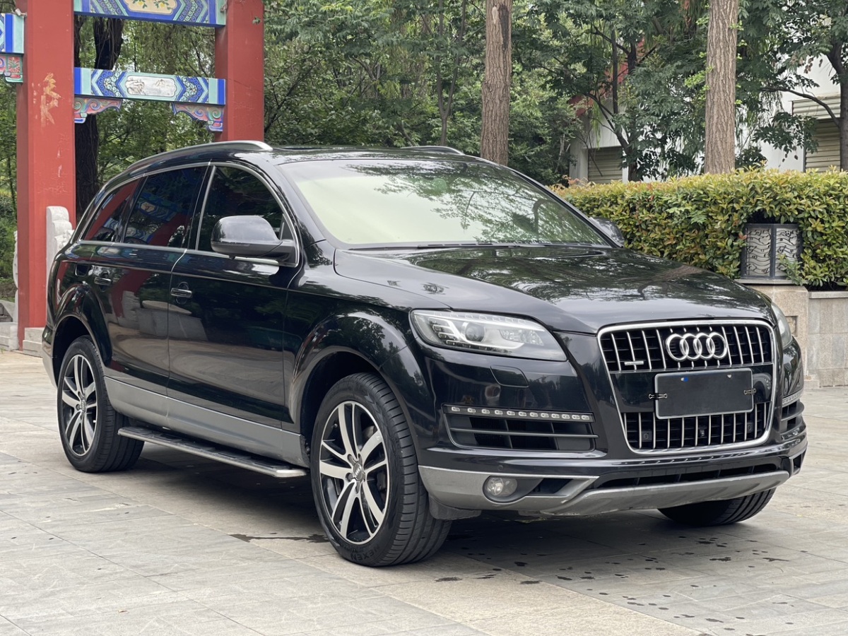 奧迪 奧迪Q7  2013款 35 TFSI 進(jìn)取型圖片