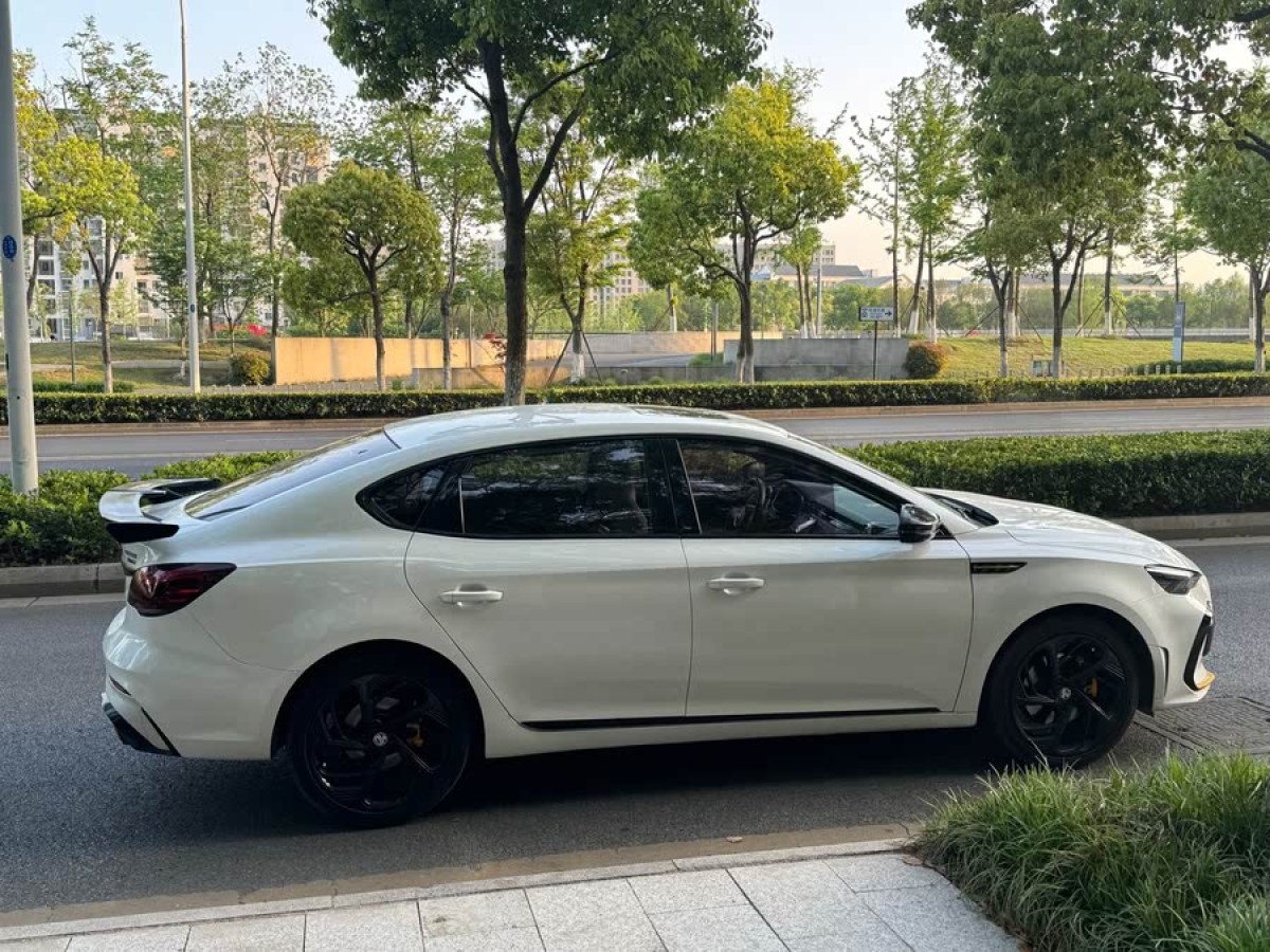 名爵 名爵6  2021款 Pro 1.5T 自動(dòng)領(lǐng)潮豪華版圖片