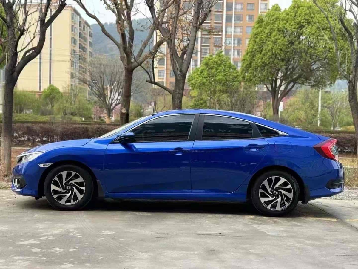 本田 思域  2016款 220TURBO CVT豪華版圖片