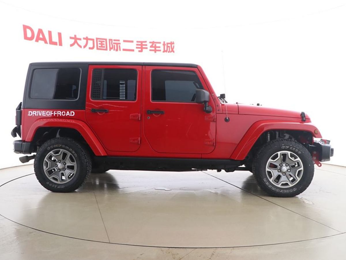 Jeep 牧馬人  2013款 3.6L Sahara 四門(mén)版圖片