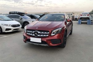 奔馳GLA 奔馳 GLA 200 時(shí)尚型